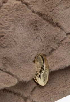 Faina Schoudertassen Schoudertas Dames Camel -Faina Verkoop 00df701e6b551659acb7490a94647416