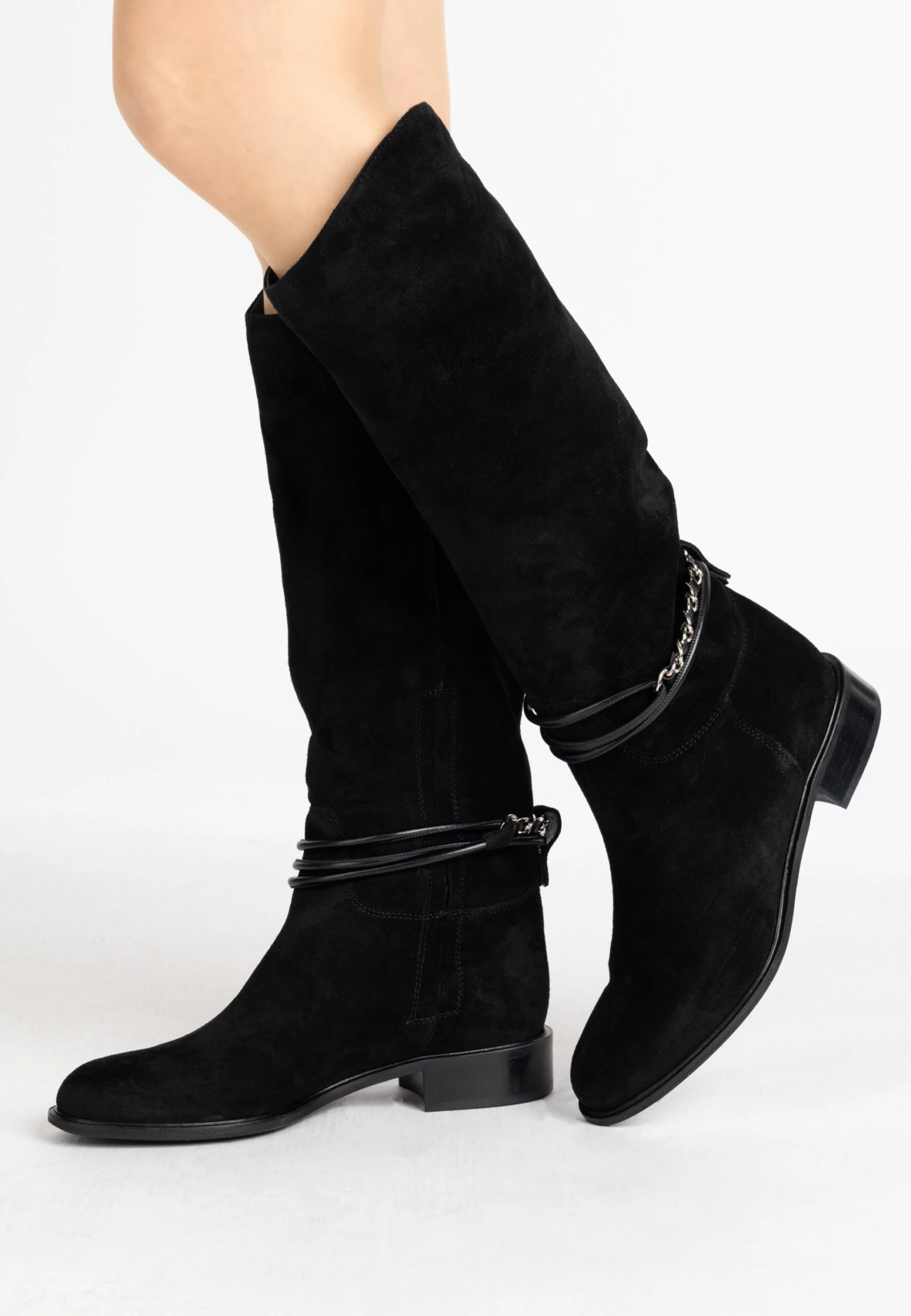 Faina Laarzen - Mattschwarz 3 Faina Laarzen - Mattschwarz