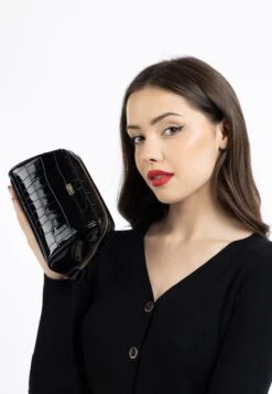 Faina Toilettassen Make Up Tas Dames Zwart -Faina Verkoop 5c1744ac174538a1aa7fc1b999251e4c