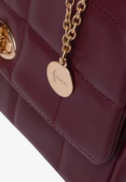 Faina Schoudertassen Schoudertas Dames Kersrood 11 Faina Schoudertassen Schoudertas Dames Kersrood -Faina Verkoop 8b0108a699c34d70a5fca9c5439d2a50