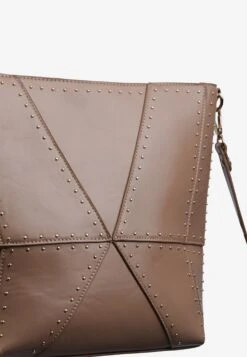 Faina Schoudertassen Schoudertas Dames Bruin -Faina Verkoop d8e1cbea2b2f9599da34dfa1e76e7c8c