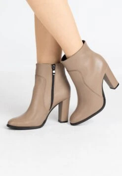 Faina Klassieke Enkellaarsjes Enkellaarsjes Dames Beige -Faina Verkoop f1edec764ad6b667ba2b02f2aa7b1521